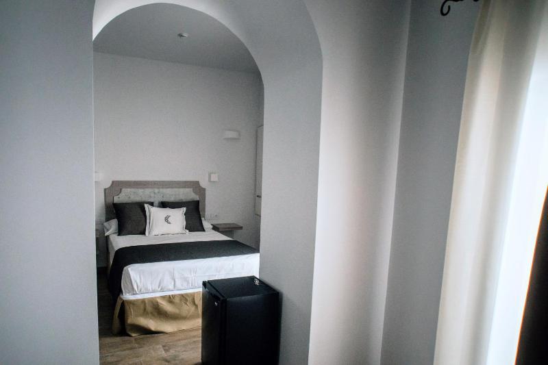 Quadruple Room image 1
