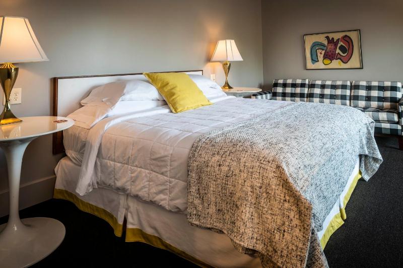 Hotel Broad Ripple - image 31