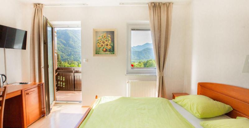 Double Room with Balcony image 3