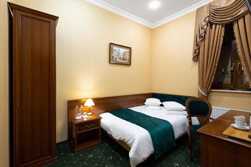 Single Room with Shower image 4