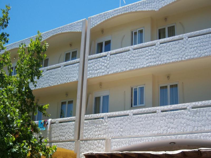 Fantasia Hotel Apartments - image 9