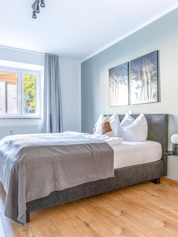 One-Bedroom Suite image 1