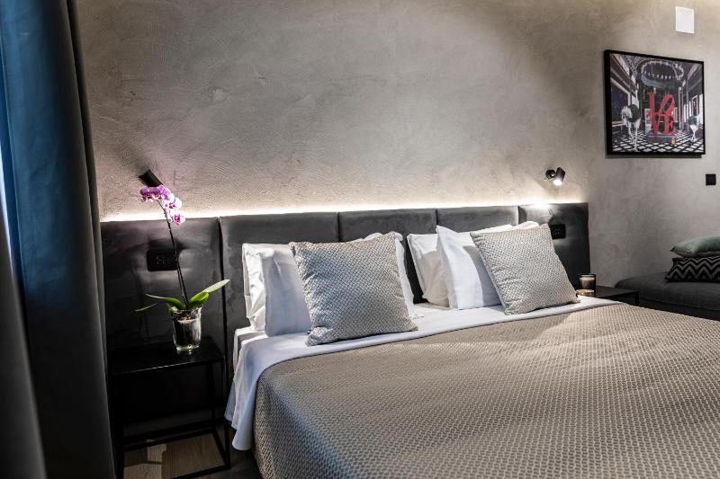 Corso 84 Luxury Suites - image 20