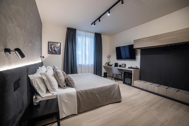 Corso 84 Luxury Suites - image 50