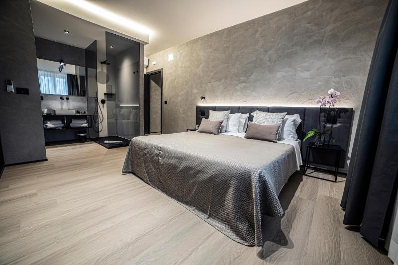 Corso 84 Luxury Suites - image 46