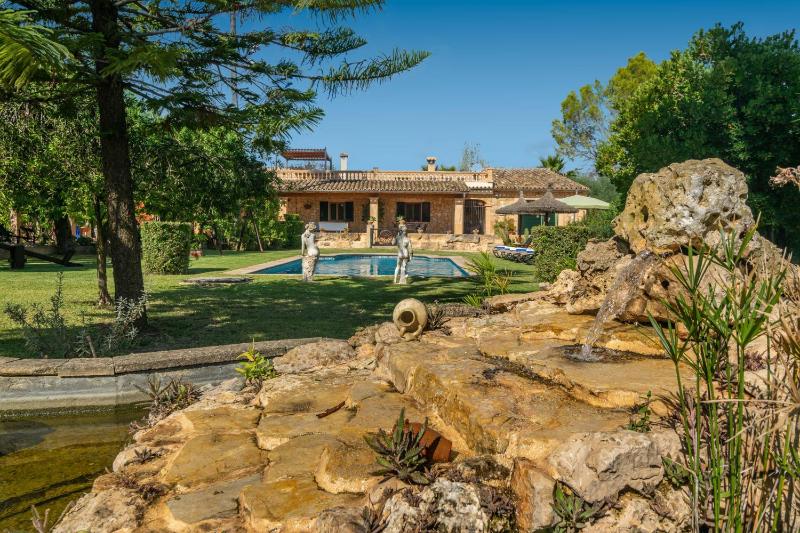 Three-Bedroom Villa image 3