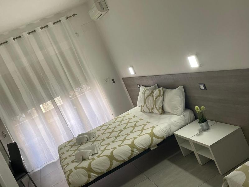 Double Room with Balcony image 1