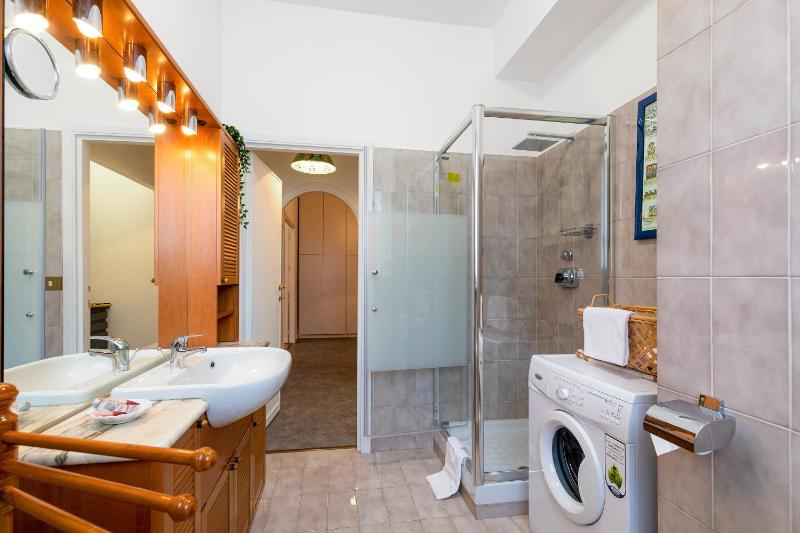 Rome As You Feel - Zoccolette Apartment in Campo de Fiori - image 2