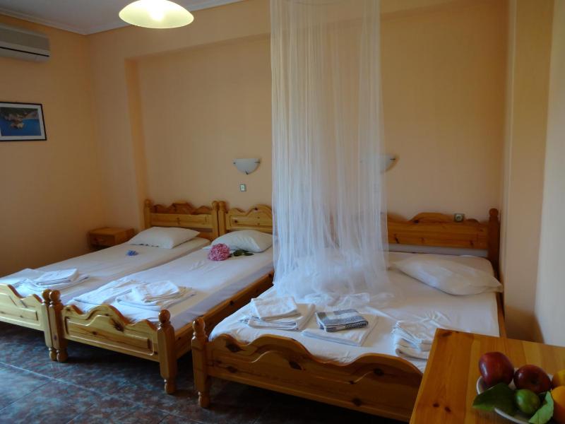 Studio Apartment image 2