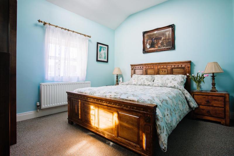 Two-Bedroom House image 2