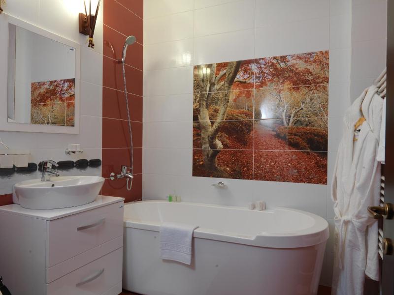La Favorita Guesthouse Boutique - image 33
