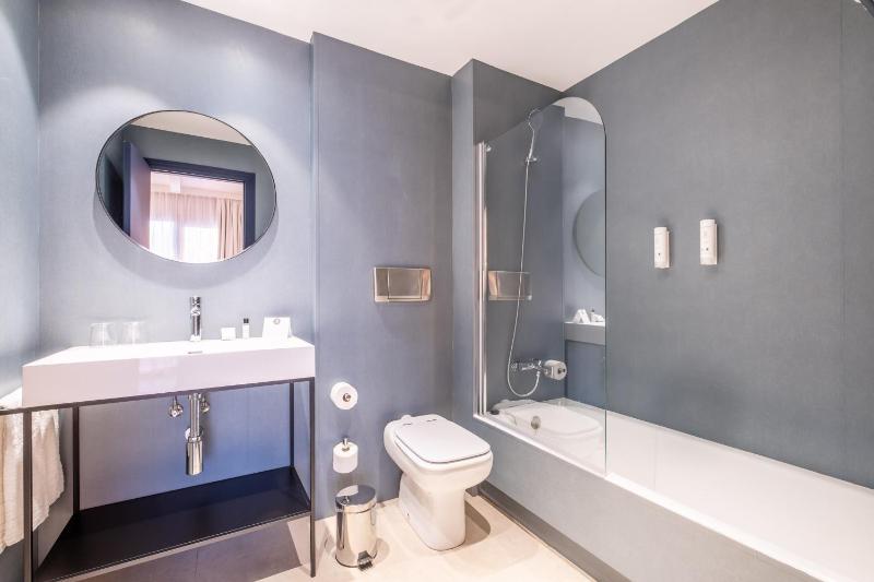 Double or Twin Room with Terrace image 1