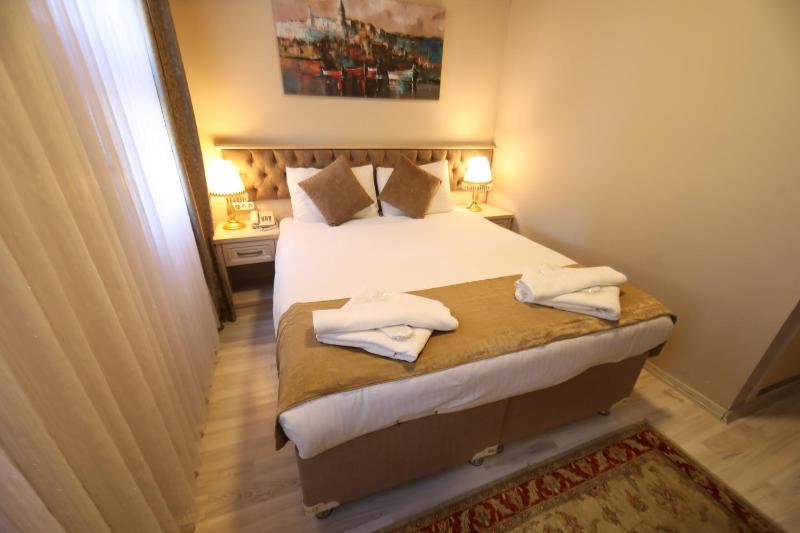 Economy Double Room-Ground Floor image 3