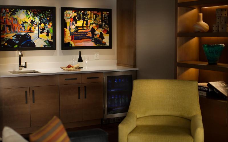 Cosmopolitan One-Bedroom Suite image 3