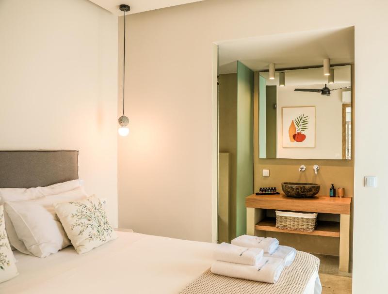 Two-Bedroom Villa image 2