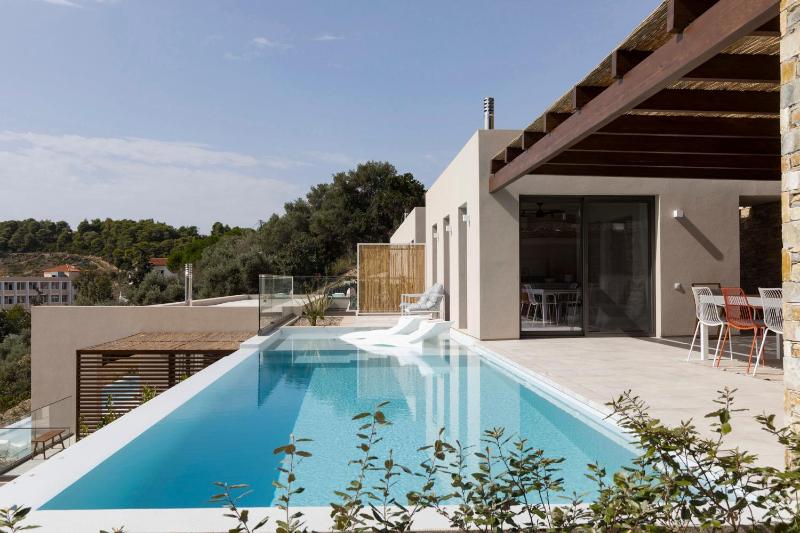 Two-Bedroom Villa image 1