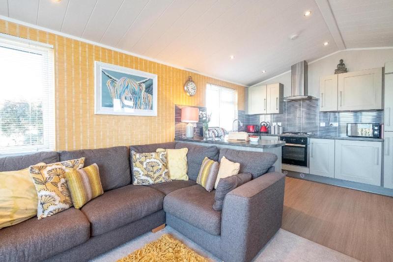 Chelsea Lodge - Aldeburgh Coastal Cottages - image 5