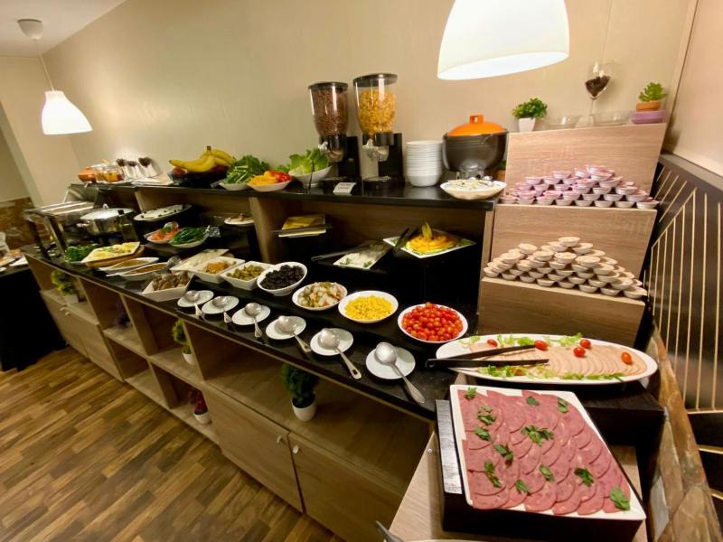 Almond Hotel Apartments - image 4