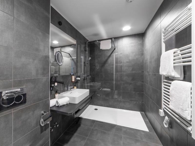 Suite image 4