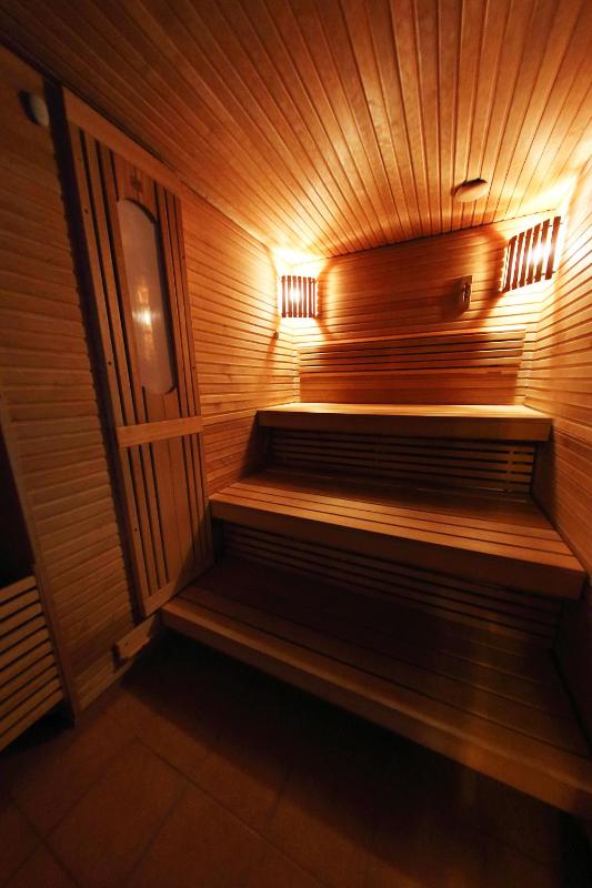 King Room with Private Spa Access for 1 hour image 1