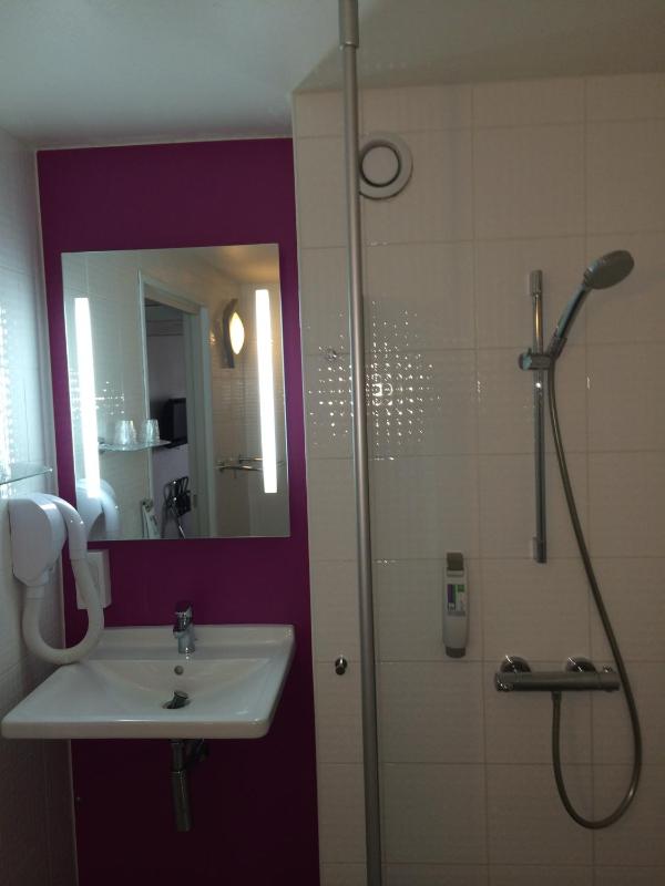 ibis Styles Lille Centre Gare Beffroi - image 13