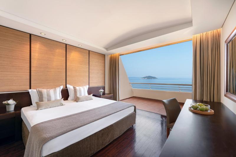 Double Room Sea or Marina View image 1