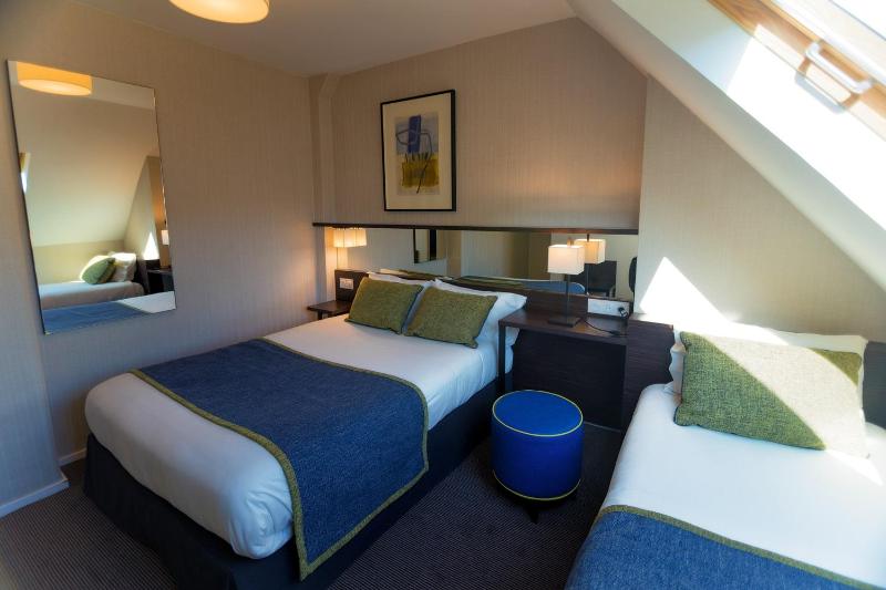 Triple Room image 2