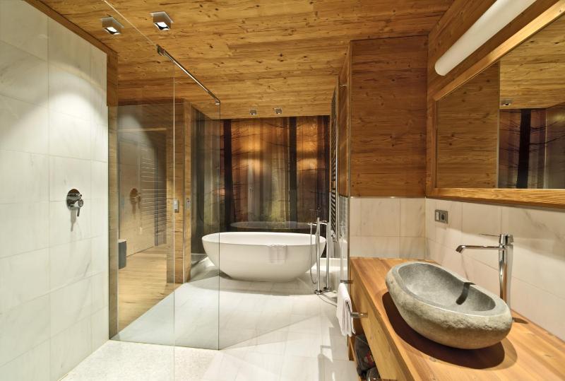 Chalet (2 Adults) image 2