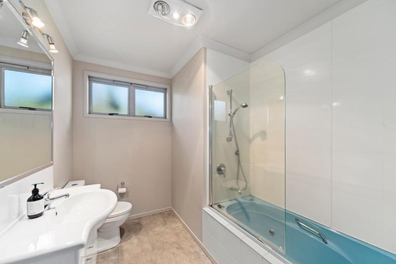 Lakeside Vistas Magic - Rainbow Point Home - image 26