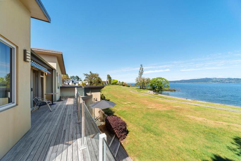 Lakeside Vistas Magic - Rainbow Point Home - image 14