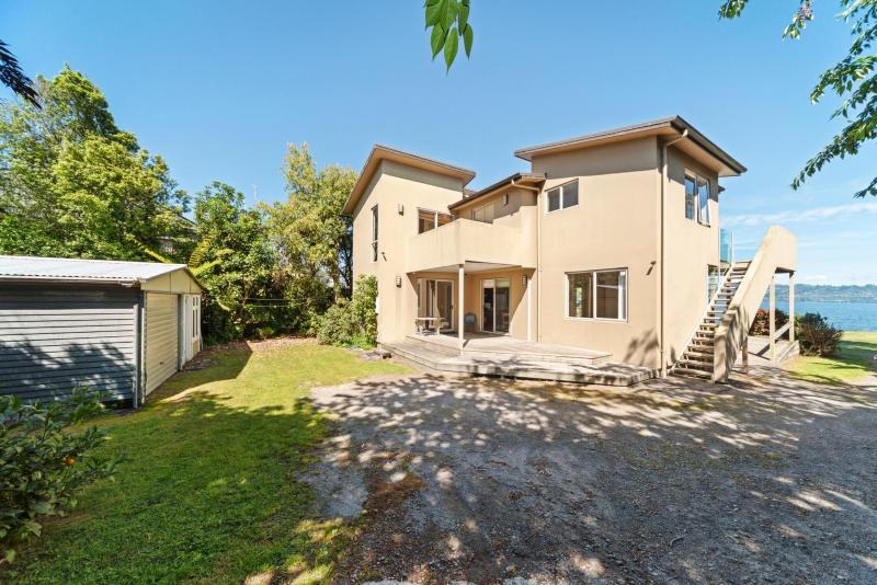Lakeside Vistas Magic - Rainbow Point Home - image 15