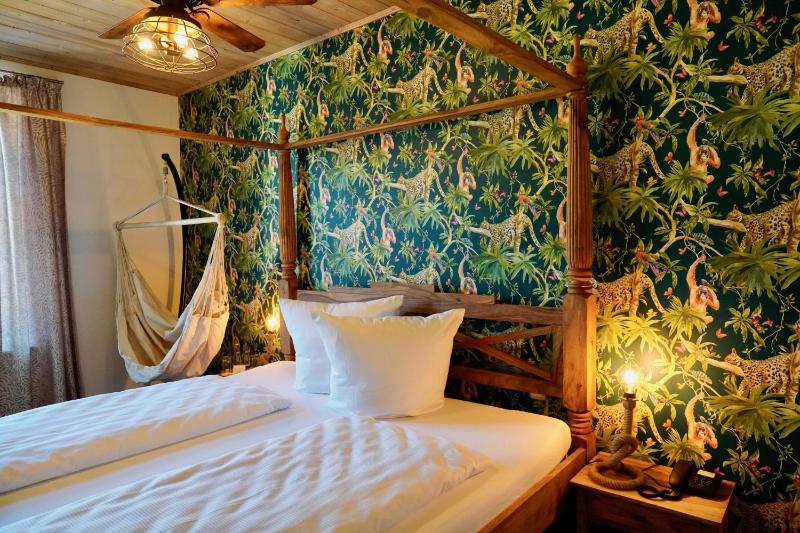 Standard Double Room image 1