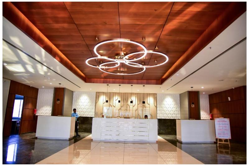 Hotel SVM Grand Nagole - image 2