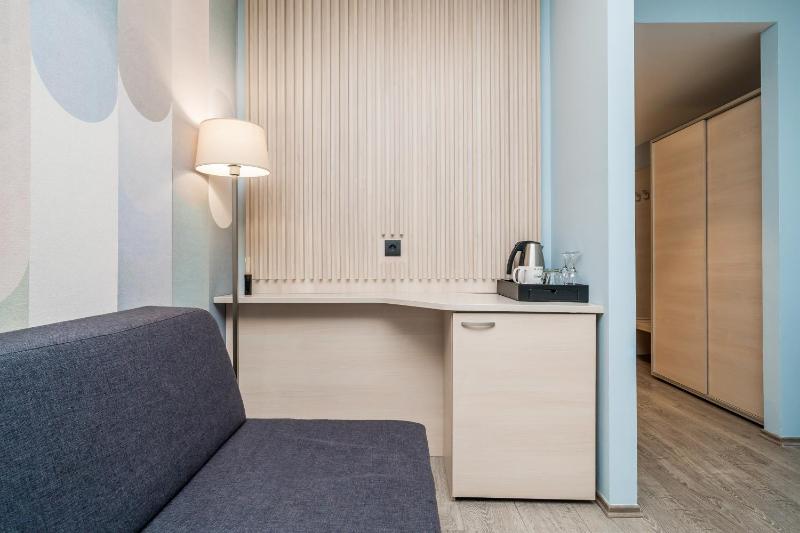 Superior Double Room with Balcony and Sea View image 4