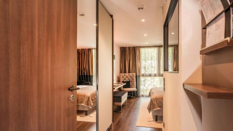 Standard Double Room image 2