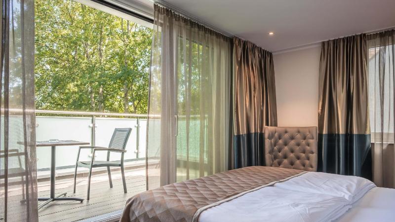 Suite image 3