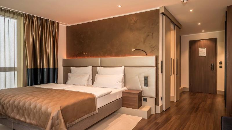 Junior Suite image 3