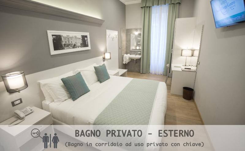 Double Room with Private External Bathroom image 1