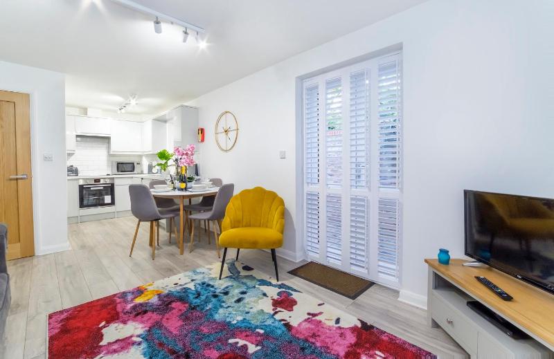 One-Bedroom Apartment - Ground Floor image 3