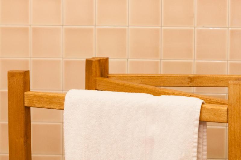 Queen Room - Disability Access image 2