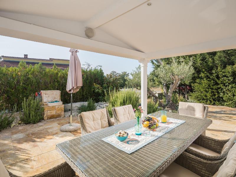 Holiday House Ana & Marina with private Pool and garden - image 30