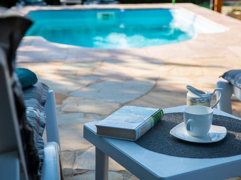 Holiday House Ana & Marina with private Pool and garden - image 12