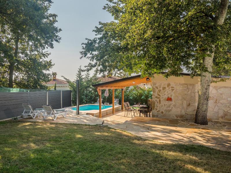 Holiday House Ana & Marina with private Pool and garden - image 15