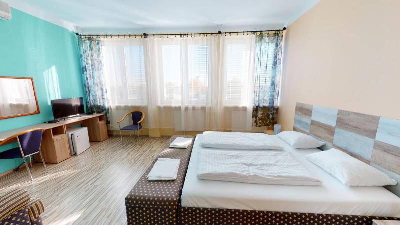  Double Room with Shower image 1