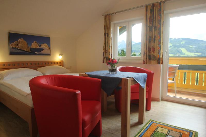 Double Room image 4
