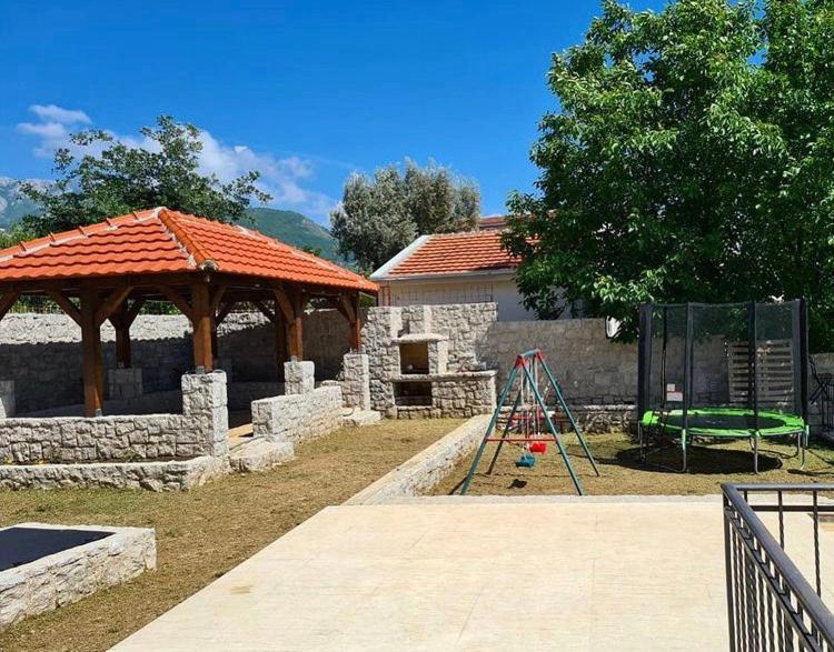 Apartment with Sea View image 4