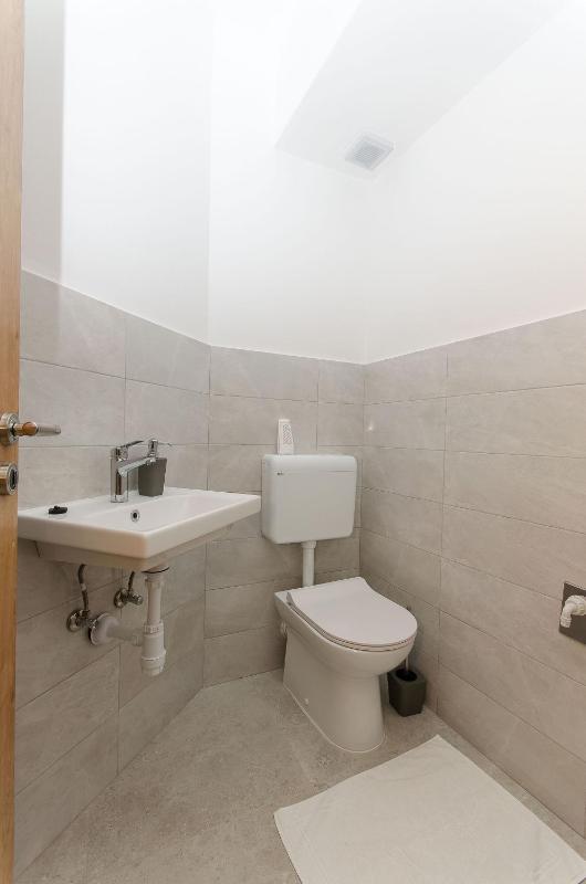 Apartments Koras - image 9