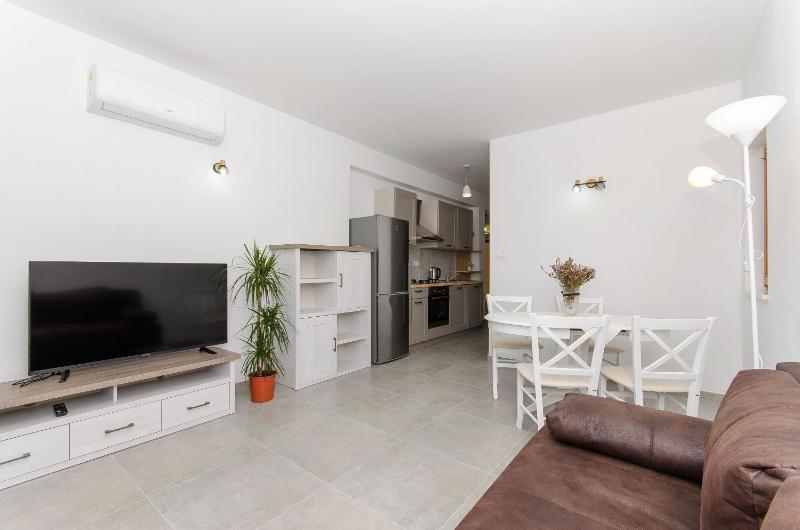 Apartments Koras - image 5