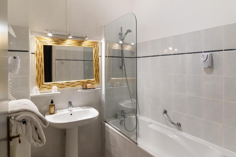 Confort Twin Room image 1