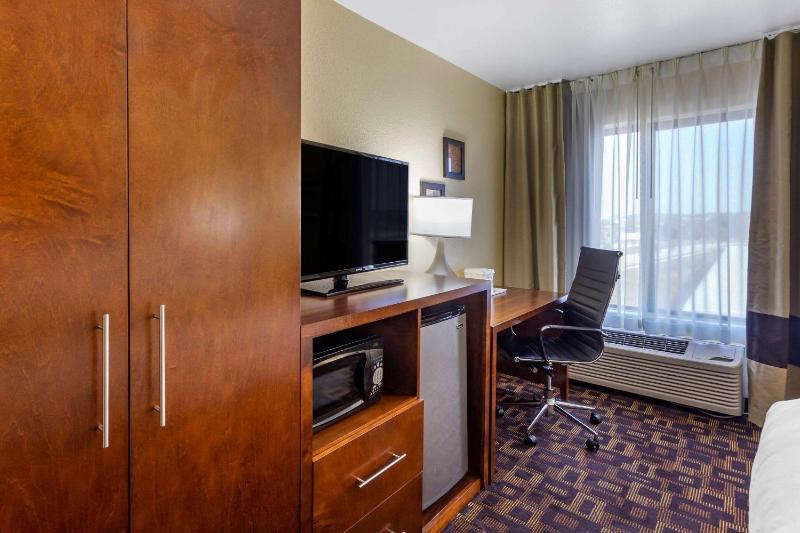 King Room image 2